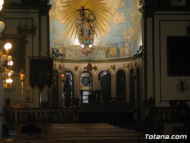 El Santo Sepulcro en la Parroquia de las Tres Avemarías. - 13