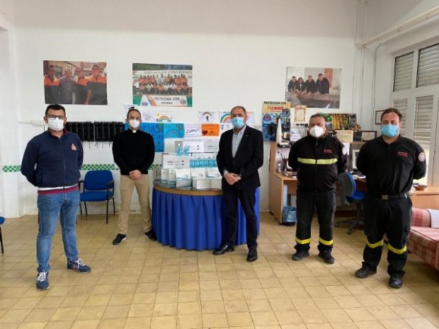 Donativo COVID-19  de 550 mascarillas FFP2 y 140 litros de gel hidroalcohólico