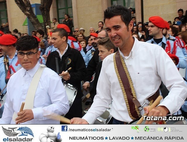 Armaos participando en la tamborada de Domingo de Resurreccion - 4