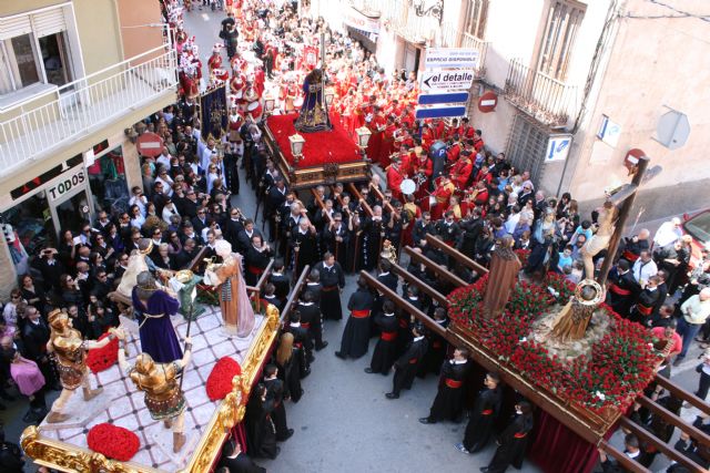 Encuentro con la Hermandad de Jesús en el Calvario. Viernes Santo medio día 2014 - 24