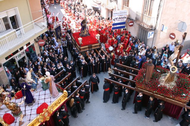 Encuentro con la Hermandad de Jesús en el Calvario. Viernes Santo medio día 2014 - 26