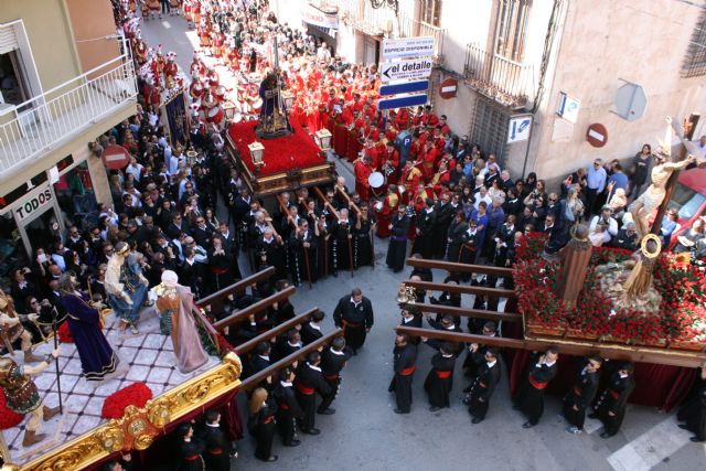 Encuentro con la Hermandad de Jesús en el Calvario. Viernes Santo medio día 2014 - 27