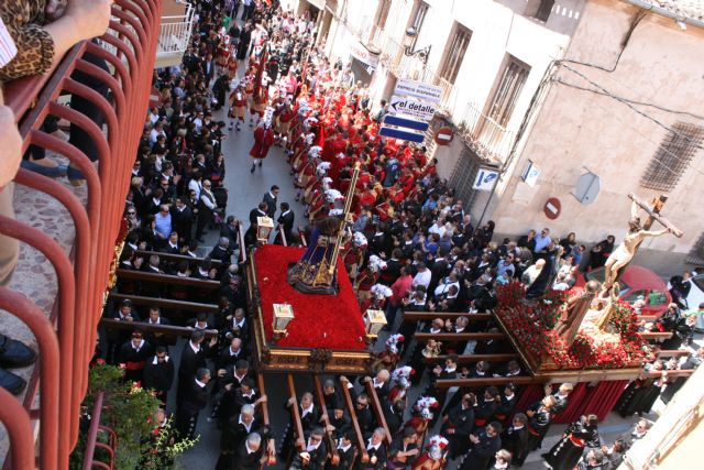 Encuentro con la Hermandad de Jesús en el Calvario. Viernes Santo medio día 2014 - 17