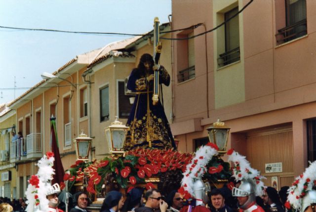 <b>Fotos Antiguas</b><br> Imágenes Titulares - 16