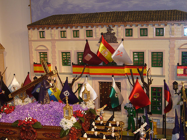 Maqueta realizada en madera por José Martínez Murcia - 32