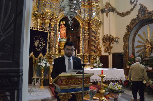 Ofrenda floral de las Tunicas Moradas a Santa Eulalia 2017 - 2