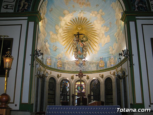 El Santo Sepulcro en la Parroquia de las Tres Avemarías. - 1